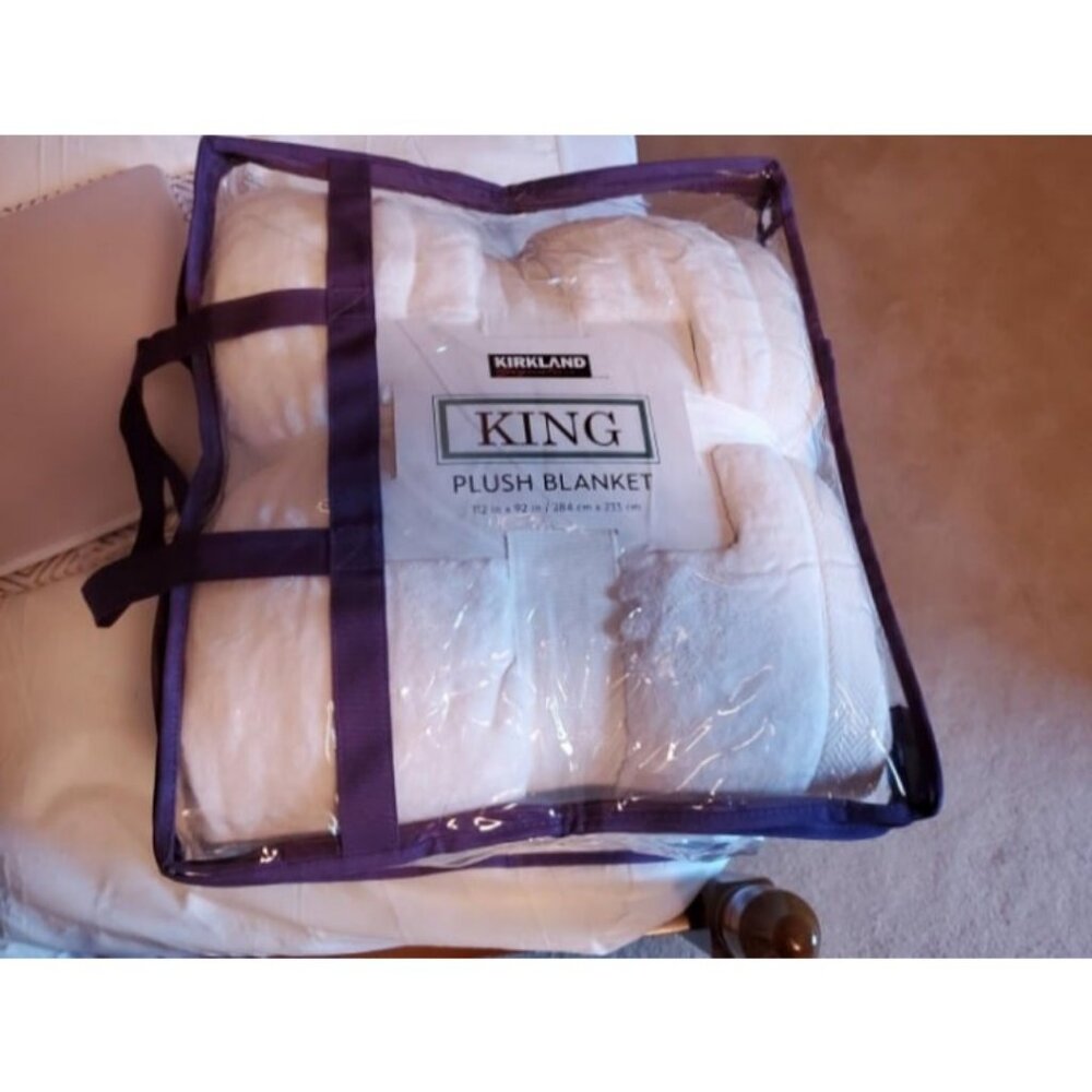 Clear Vinyl Zippered Storage Bags (3-Pack) Sturdy Storage Bags for Sweaters
